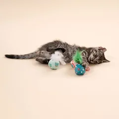 TIAKI Festliche Federbälle für Katzen