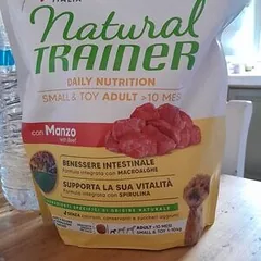Natural Trainer Small&Toy Adult Beef&Rice sausas maistas mažiems ir labai mažiems suaugusiems šunims su jautiena ir ryžiais, 0,8 kg