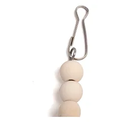 Nobleza medinis žaislas su karoliukais paukščiams, 2,6x2,6x15,5 cm — 4 nuotrauka