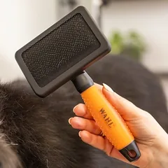 Wahl® šukavimo šepetys, oranžinė, Dyd. L: L 25,2 x B 12 x H 4,4 cm — 3 nuotrauka