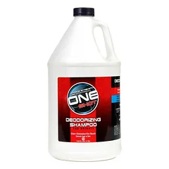 One Shot dezodoruojantis šampūnas nuo skunkso kvapo - profesionalus valomasis ir stipriai dezodoruojantis šampūnas šunims, katėms ir arkliams, koncentratas 1:10