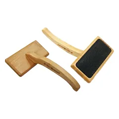 Iv San Bernard ACCESSORIES Bamboo slicker Brush Medium