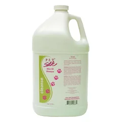 Pet Silk Oil šampūnas - maitinamasis ir drėkinamasis kailio šampūnas su alyvuogių aliejumi ir baltymais, koncentratas 1:16