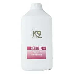 K9 Keratin+ Moist Conditioner - intensyviai drėkinantis kondicionierius šunų ir kačių kailiui, su keratinu, koncentratas 1:40 - 2,7L — 2 nuotrauka