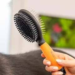 Wahl® dvipusis kailio priežiūros šepetys, oranžinė, L 27,8 x B 6,1 x 7 cm — 2 nuotrauka