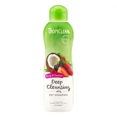 TropiClean Berry & Coconut giliai valantis šampūnas šunims ir katėms