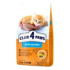 Club 4 Paws Premium sausas pašaras su lašiša kačiukams