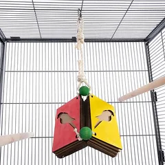 TIAKI draskymo žaislas Hanging Book, apie B 18 x H 41 cm — 3 nuotrauka