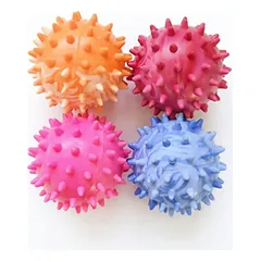 Žaislas šuniui – Guminis kvepiantis dygliuotas kamuoliukas, 5,5 cm