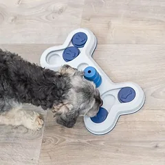 Trixie Dog Activity Flip Bone žaislas šunims, L 32 x B 18 cm — 3 nuotrauka