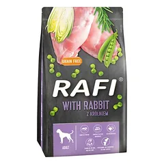Rafi Adult mit Kaninchen