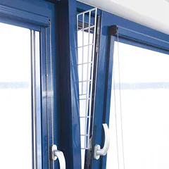 Trixie Protective Grille For Tilt Windows, Side Panel, 62 × 16/7 cm, balta, 1 vnt. — 1 nuotrauka