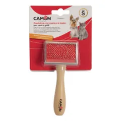 Camon šepetys su medine rankena augintiniams