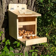 TIAKI voverių šėrimo vieta, L 16 x B 26 x H 22 cm — 3 nuotrauka