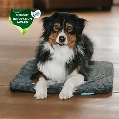 Manuly rinkinys | šunų izoliacinis kilimėlis su ilgo plauko (antracito) užvalkalu, Mažiems 5–10 kg — 3 nuotrauka
